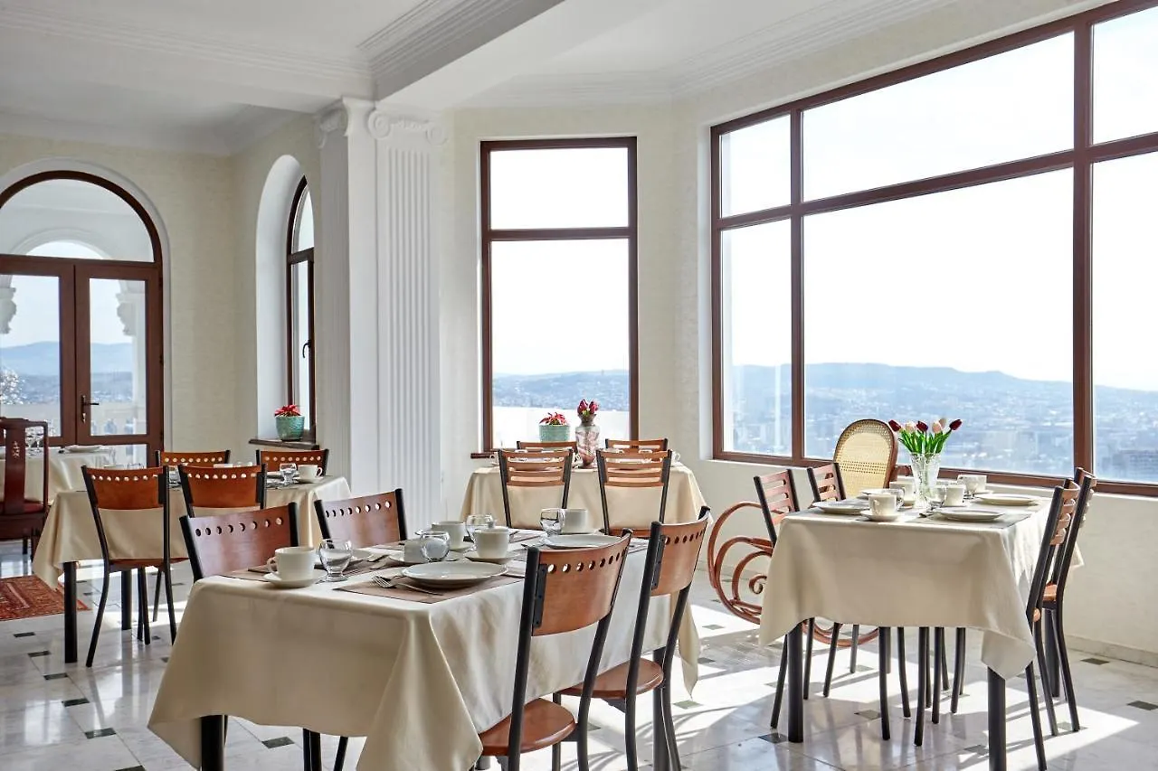 Boutique Hotel Antique Resorts Tbilisi 4*,